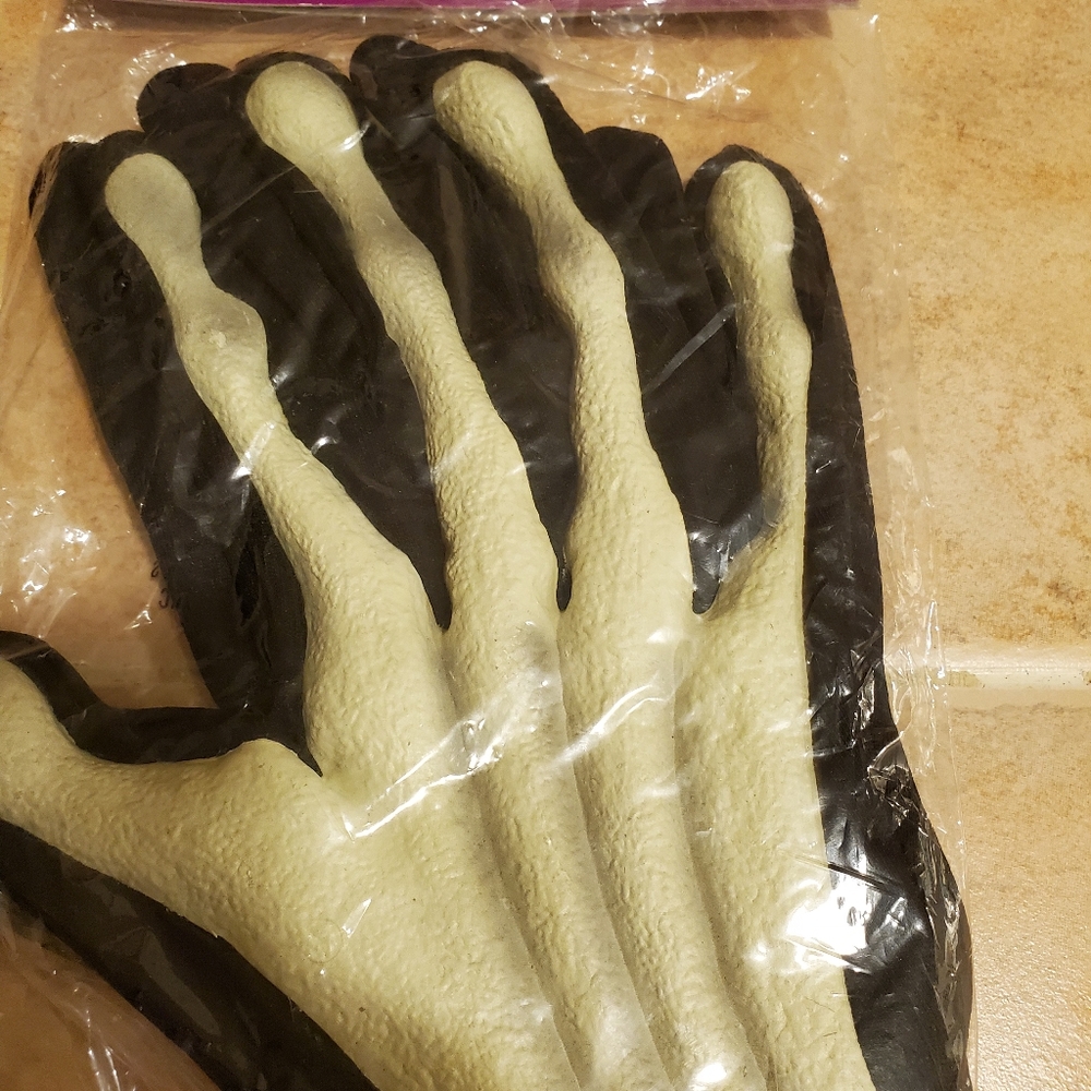Glow in the Dark Alien Gloves New